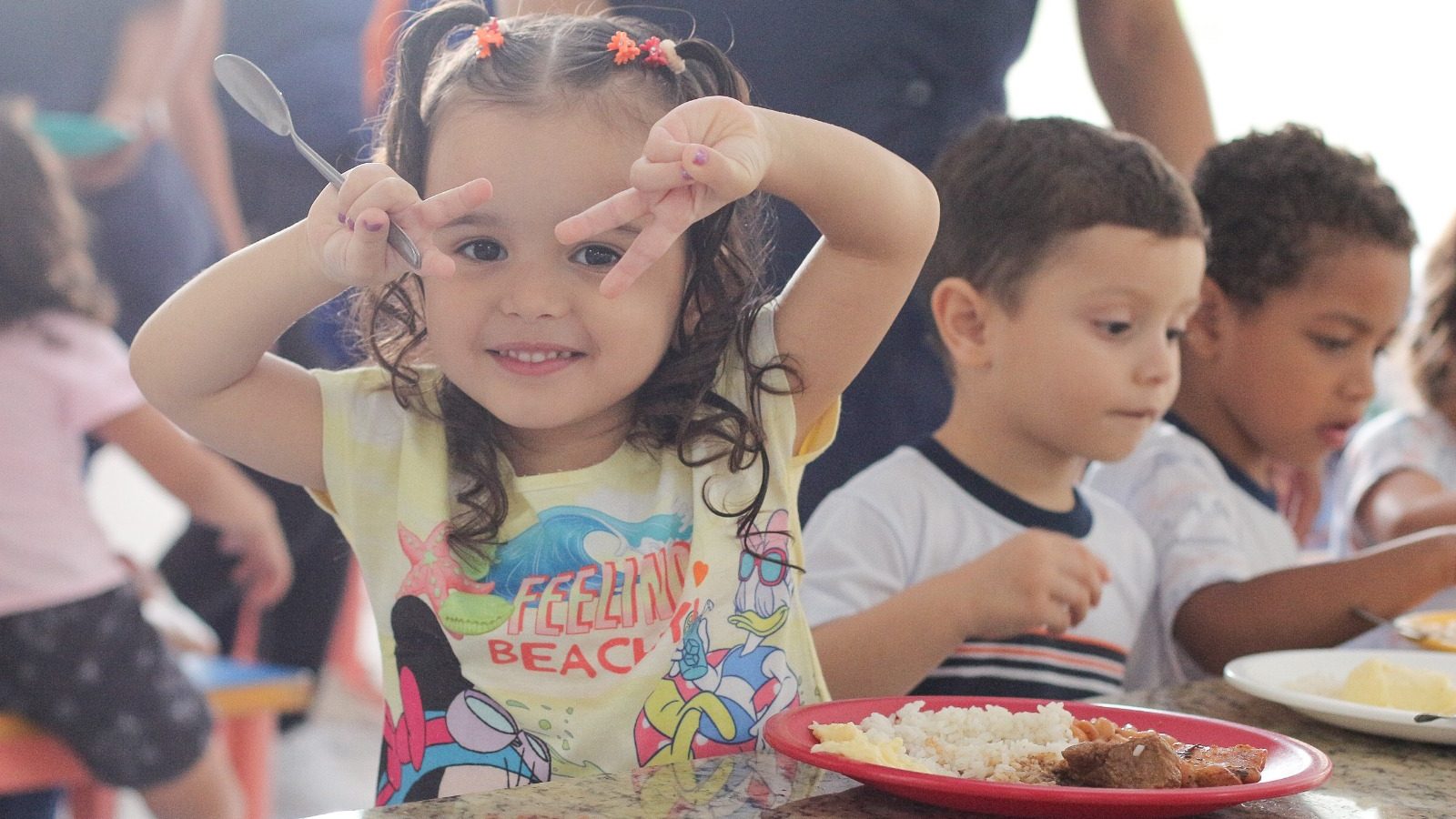 Ensino Integral do CEV Colégio oferece alimentação saudável e inclusiva