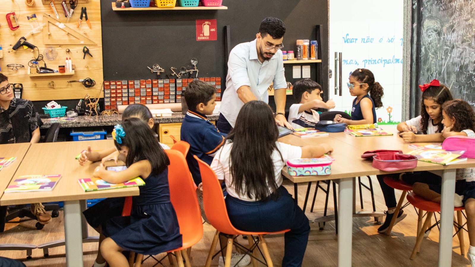 Como funciona o Laboratório Maker do CEV Colégio?