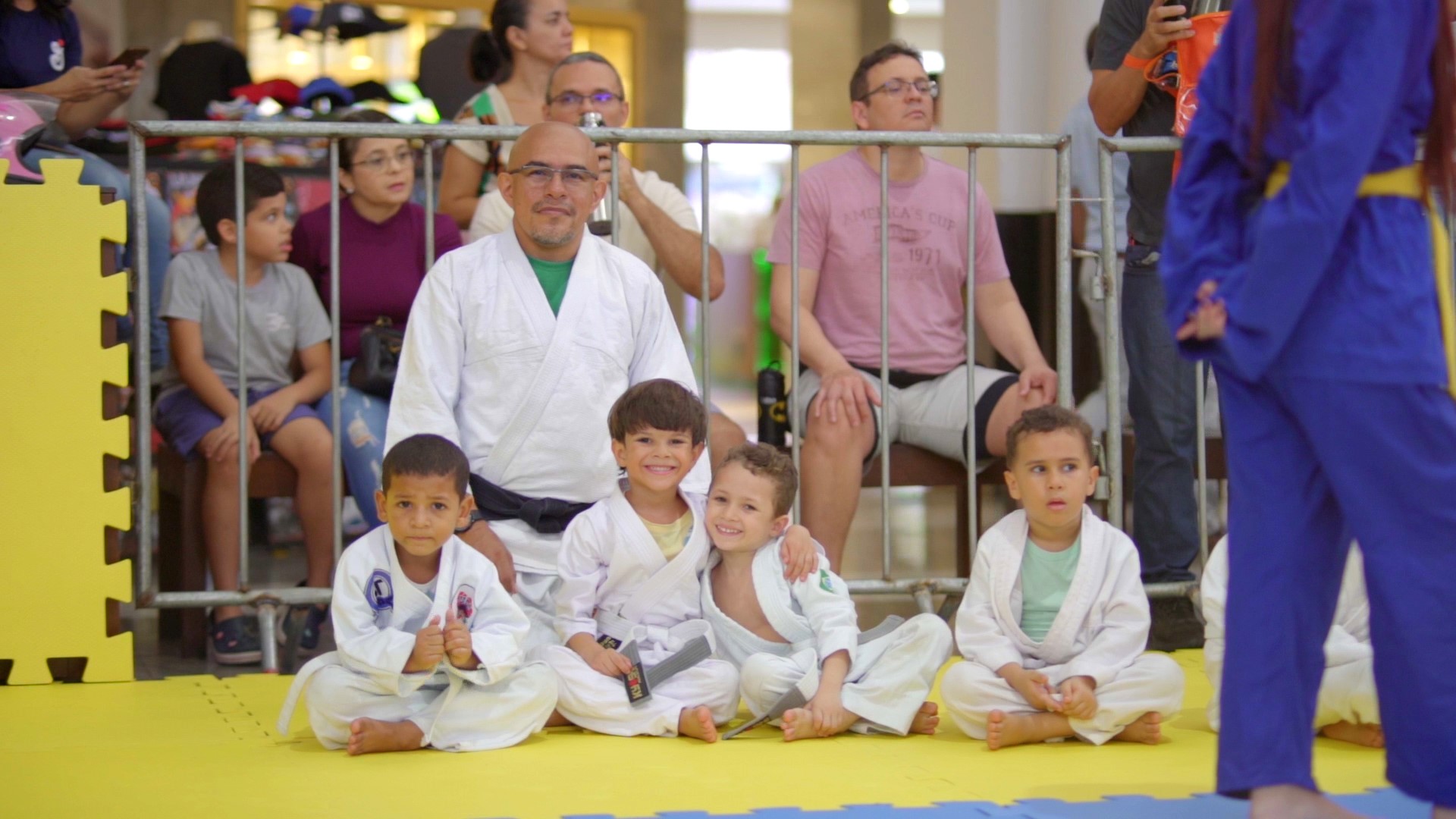 Alunos do CEV Colégio ganham medalhas no Festival Criança de Judô