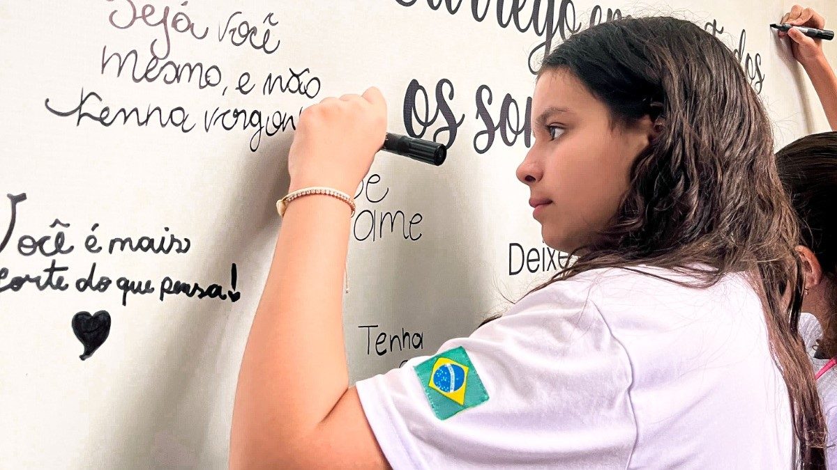Educação e empatia: como cultivar corações compreensivos em sala de aula? 