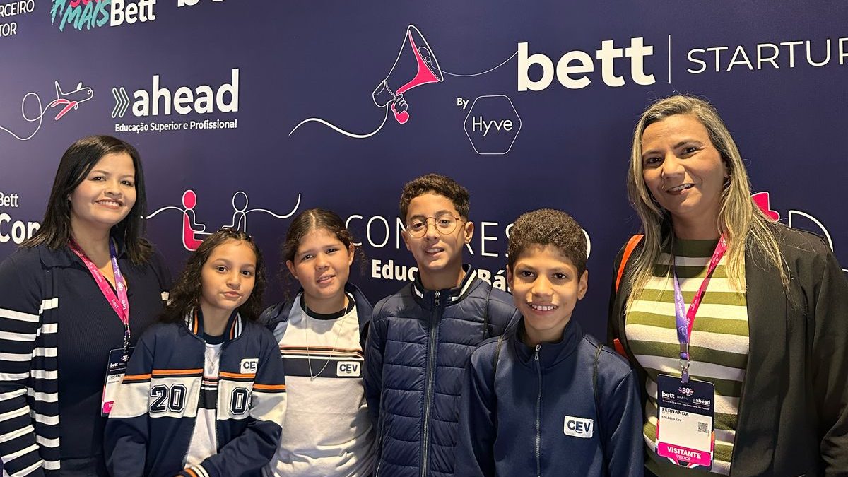 Alunos CEV apresentam projeto maker na maior feira de tecnologia educacional da América Latina, em São Paulo