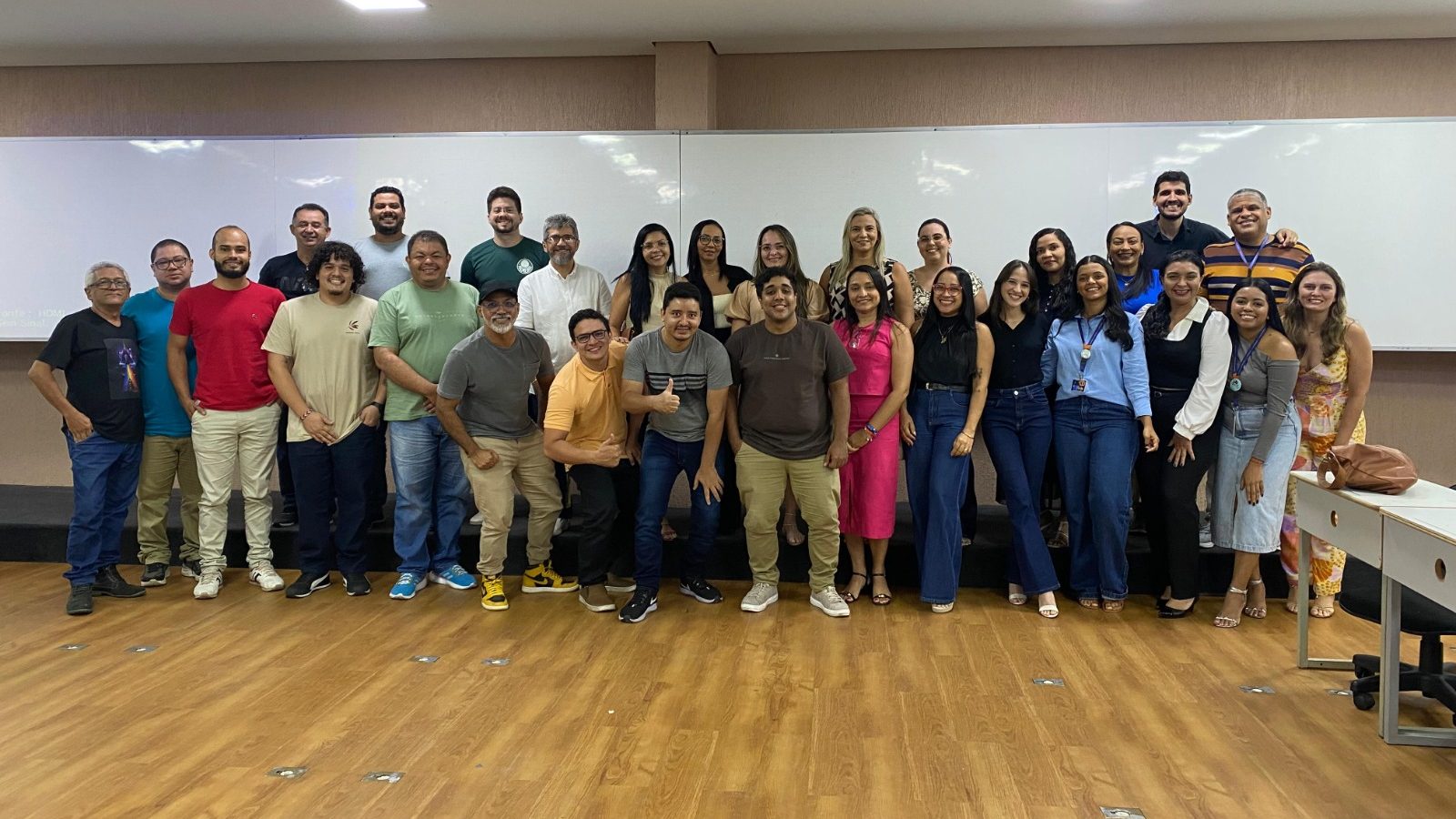1ª Reunião Pedagógica conta com participação de psicóloga falando sobre autocuidado emocional