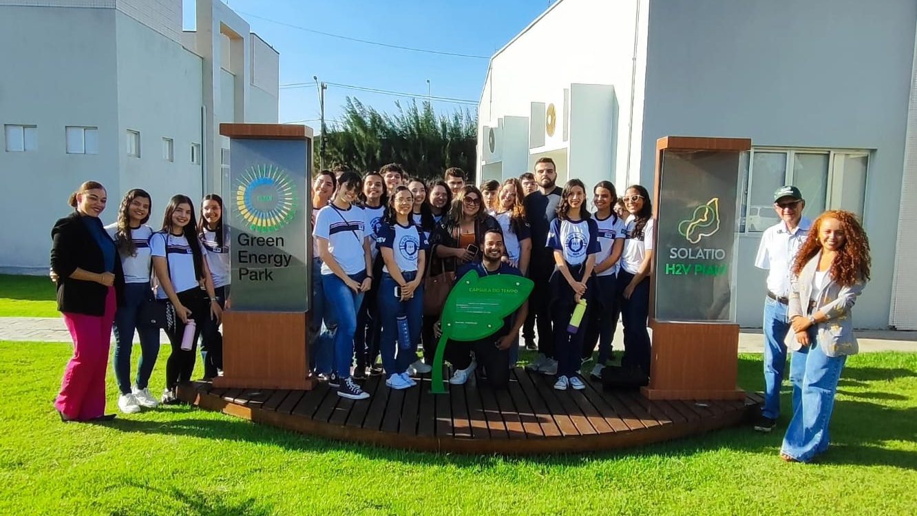 Aprendizado em movimento: alunos do CEV Parnaíba conhecem melhor a Zona de Processamento de Exportação