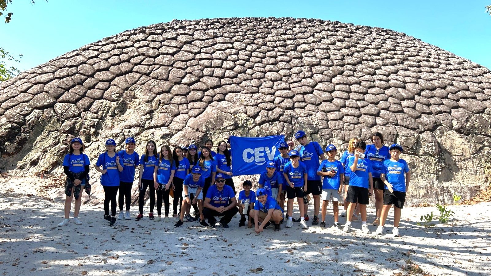 CEV Explorer leva alunos para visitar as belezas de Sete Cidade