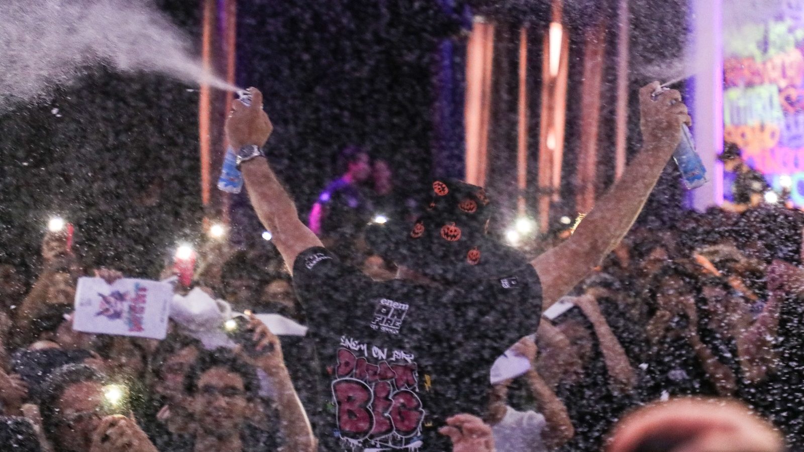 Enem On Fire 2025 encerra programação com alunos preparados e confiantes