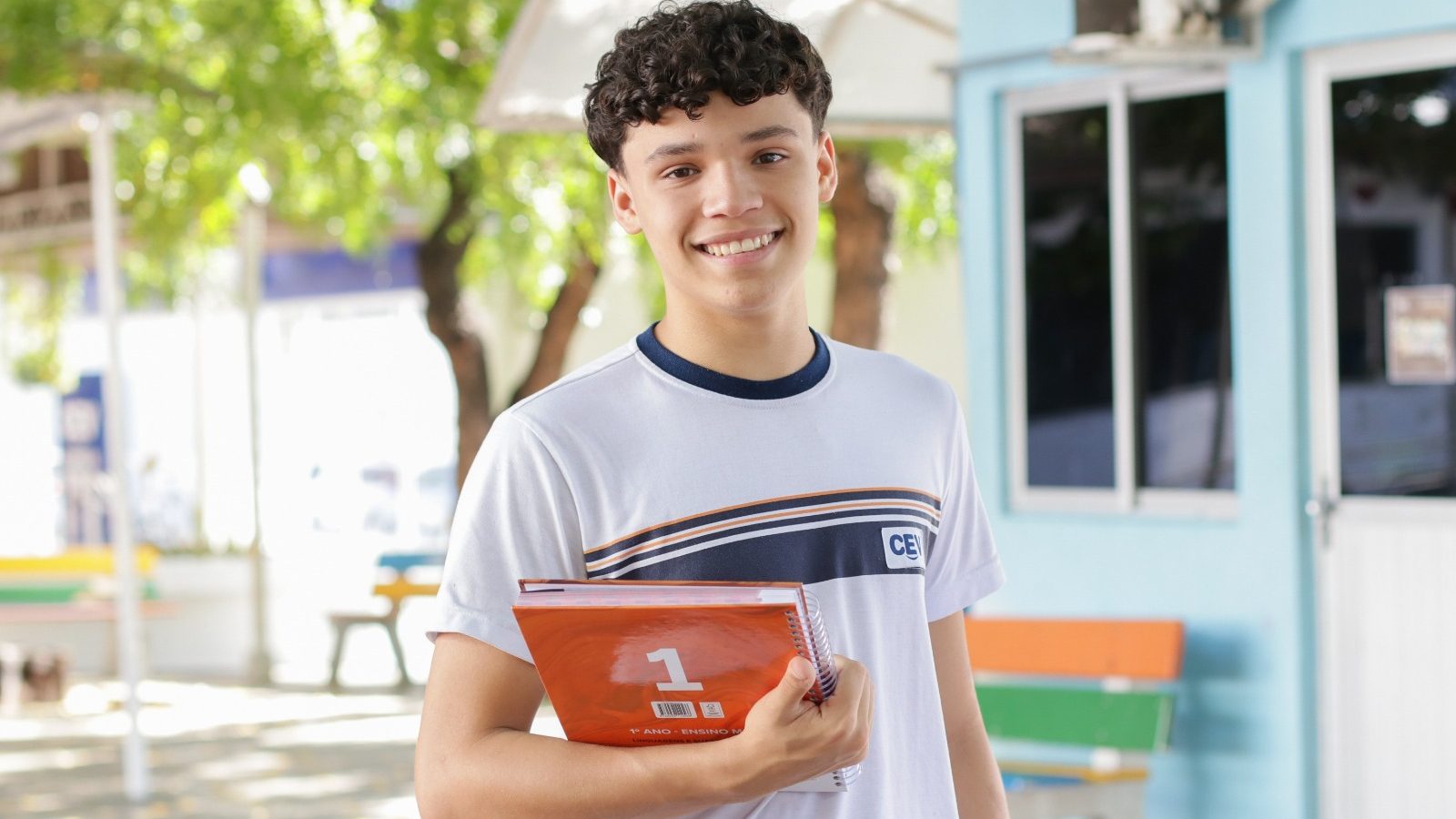 Dia Nacional do Livro Didático: valorizando o conhecimento que transforma gerações