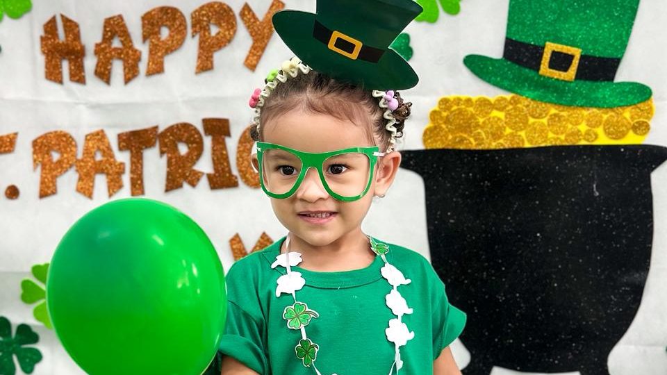 Celebração do St. Patrick’s Day é exercício bilíngue na escola