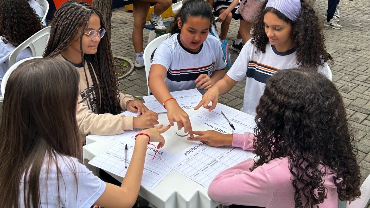 Intervalo D&I resgata brincadeiras para Divertir e Integrar 