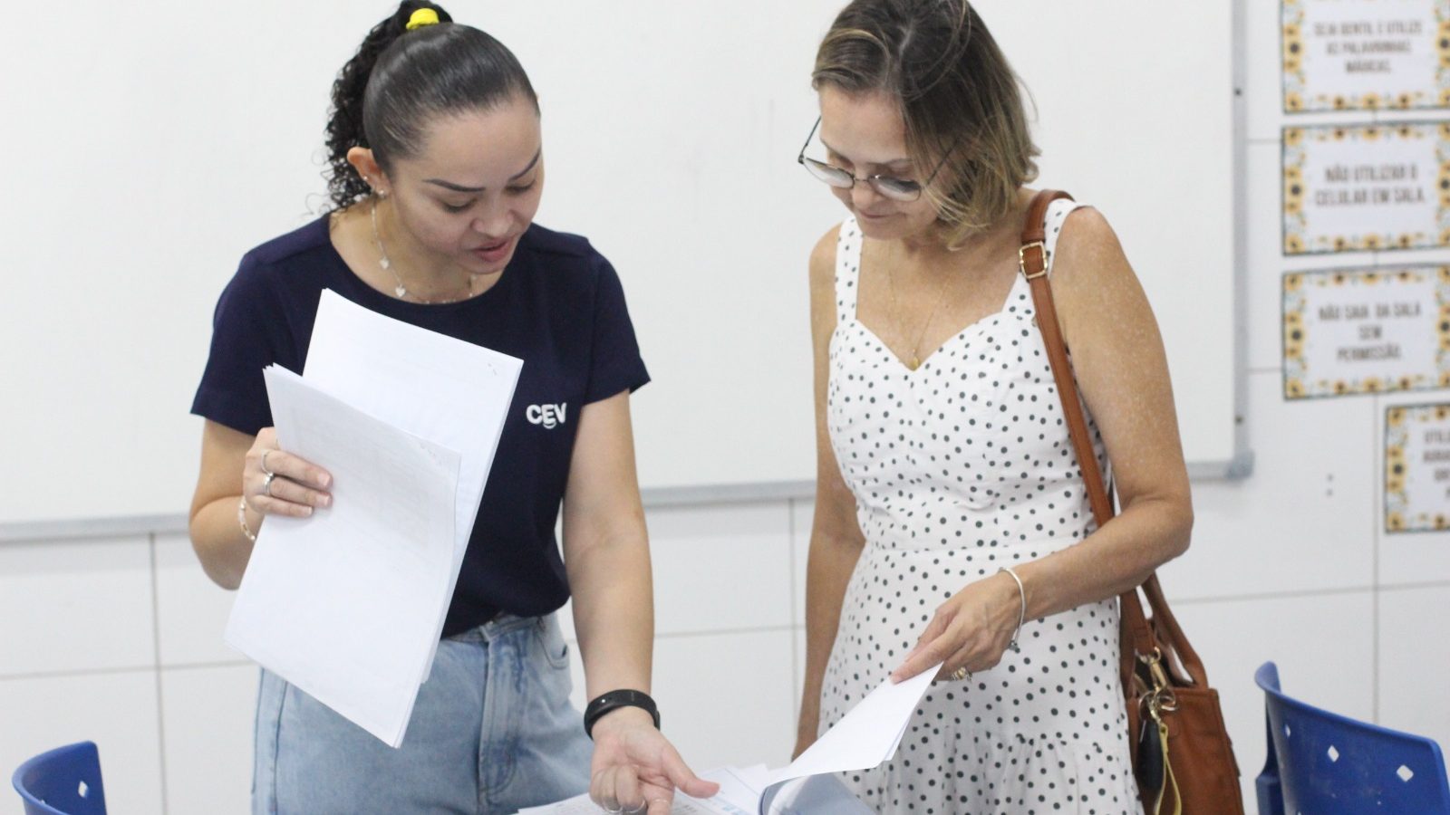 Plantão Pedagógico promove momento de diálogo individual entre pais e professores