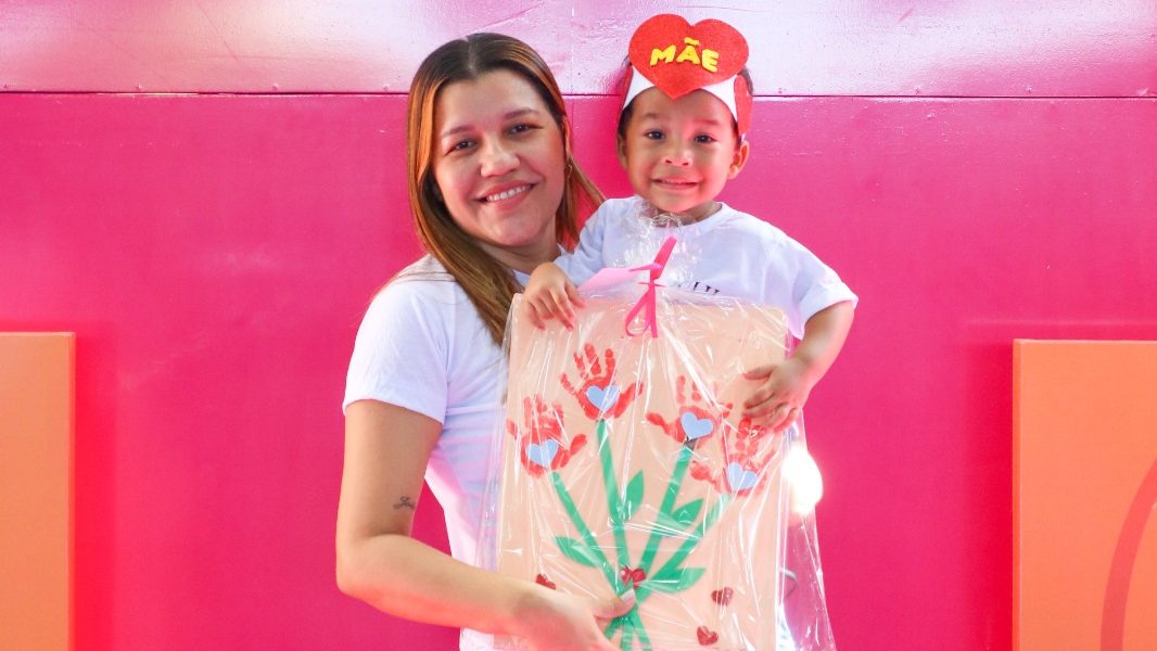Apresentações musicais e combinações perfeitas marcam o Dia das Mães no CEV